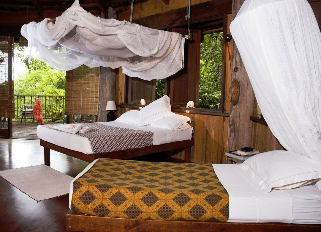 Haggerstone Island QLD New Castle Holiday