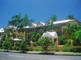 Cairns Queenslander Apartments - New Castle Holiday 0