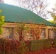 Colonial Cottages of Ross - Captain Samuels Cottage - New Castle Holiday