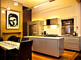 Hatherley Birrell Collection - Plein Air Apartment - New Castle Holiday 0