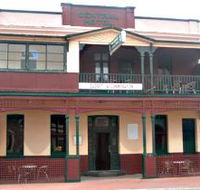 Central Hotel Zeehan - New Castle Holiday