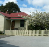 McIntosh Cottages - New Castle Holiday