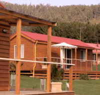Maydena Country Cabins Accommodation  Alpaca Stud - New Castle Holiday
