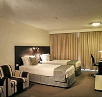 St Ives Hotel - New Castle Holiday