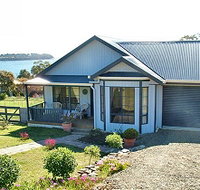 Bruny Island Accommodation Services - Omaroo Cottage - New Castle Holiday