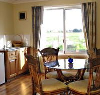 Taras Richmond Farmstay - New Castle Holiday