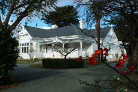 Huonville Guesthouse - New Castle Holiday 0