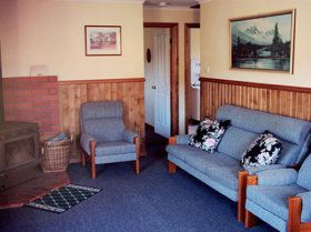 Lake Yalleena Holiday Cabins - New Castle Holiday 0