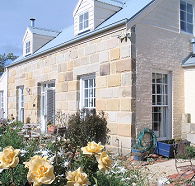 Mulberry Cottage Unique BB and Grannie Rhodes Cultural Heritage Shows - New Castle Holiday