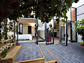 Hatherley Birrell Collection - Teahouse Apartment - New Castle Holiday 0