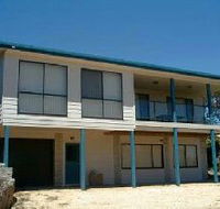 Lazy Wave Beach House - New Castle Holiday