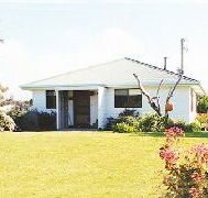 Lisas Cottage - New Castle Holiday