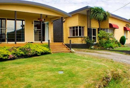 Smugglers Rest - New Castle Holiday 1