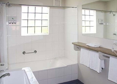 Leisure Inn Woolmers Inn - New Castle Holiday 2