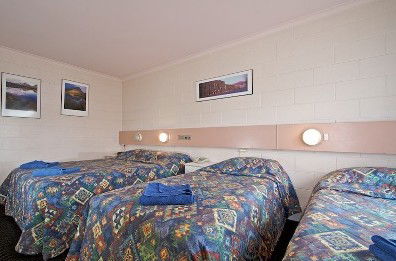 Martin Cash Motel - New Castle Holiday 4