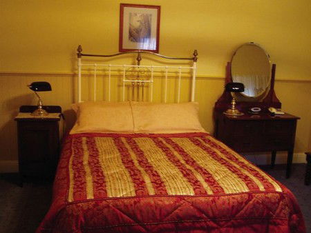Glen Osborne House - New Castle Holiday 5