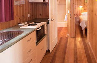 Burnie Holiday Caravan Park - New Castle Holiday 4