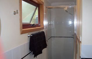 Cape Cottage - Sisters Beach Accommodation - New Castle Holiday 4