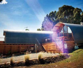 43 Degrees Eco Apartments - New Castle Holiday 1