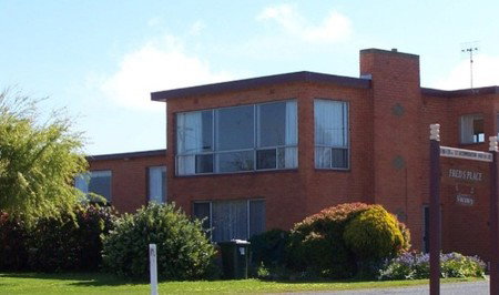 Fred's Place - New Castle Holiday 1