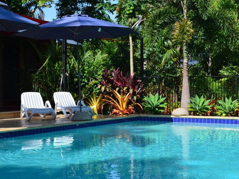 Lost Paradise - New Castle Holiday 3