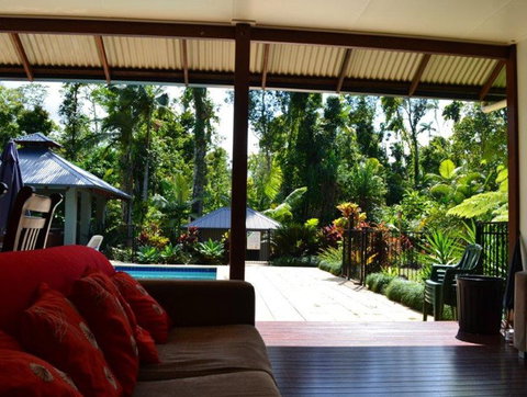 Lost Paradise - New Castle Holiday 4