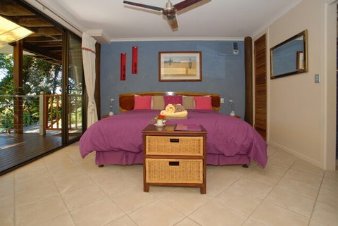 Papillon Bed And Breakfast - New Castle Holiday 3