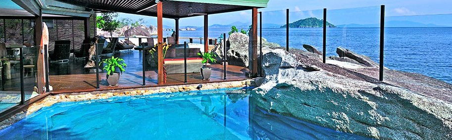 Bedarra Island QLD New Castle Holiday