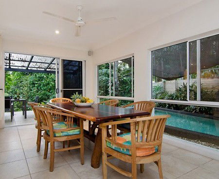 Beachside Port Douglas - New Castle Holiday 4
