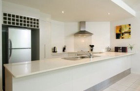 Cairns Beachfront Apartment - New Castle Holiday 1