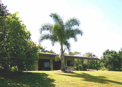 Daintree Mountain View Retreat And Vanilla Beans - New Castle Holiday 0