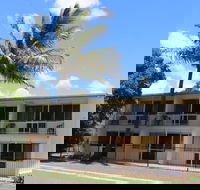 Pippies Beachhouse - New Castle Holiday