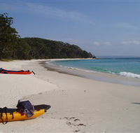 Hyams Beach Apartment - New Castle Holiday
