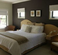 CeeSpray on Owen Bed and Breakfast - New Castle Holiday