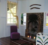 Avalon Noosa Farm Cottages - New Castle Holiday