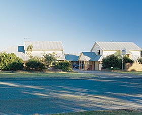 Barringella NSW New Castle Holiday