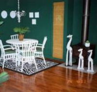 Chalet Chic - New Castle Holiday