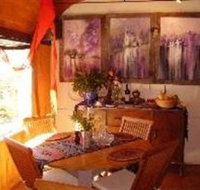 Carriages Eco Bush Retreat for Groups - New Castle Holiday