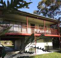 A Paradise Bungalow Waterfront - New Castle Holiday