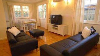 Montrose Of Ballarat - Martin Place - New Castle Holiday 5