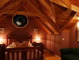 Ballarat Cottages - New Castle Holiday 3