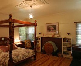 Ballarat Cottages - New Castle Holiday 4