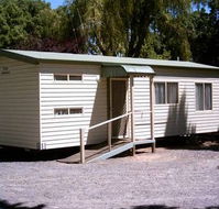 Castlemaine Central Cabin  Van Park - New Castle Holiday