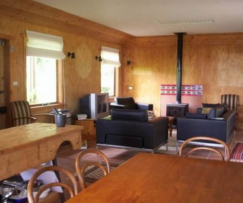 Tree Fern Lodge - New Castle Holiday 1