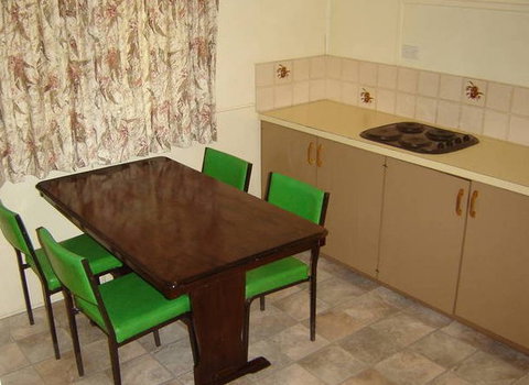 Berringer Lake Holiday Cottages - New Castle Holiday 1