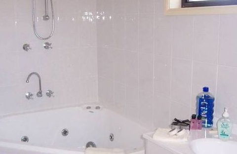 Gardenia Cottage - New Castle Holiday 4