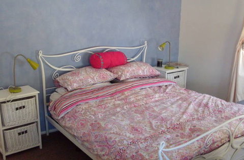 Bush And Bay Cottage - New Castle Holiday 3