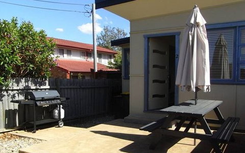 A Husky Sea-Esta - New Castle Holiday 5