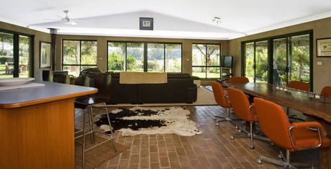 Banksia Garden Retreat - New Castle Holiday 4
