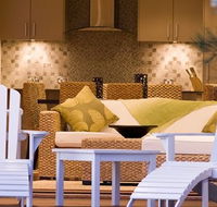 Lochani at the Beach - New Castle Holiday